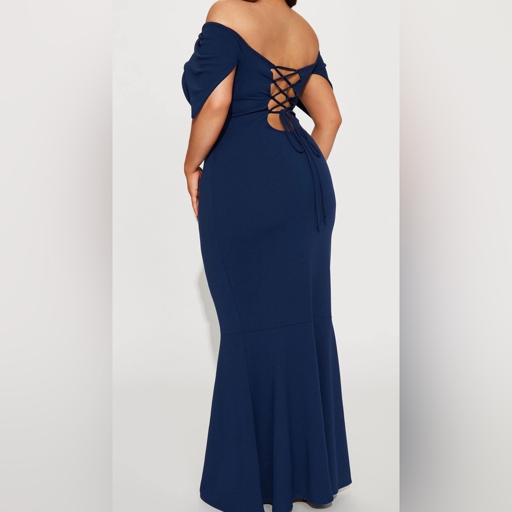 Fashion Nova Elegant Navy Blue Off-Shoulder Dress plus size 1X - Picture 4 of 4